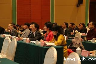 学校领导出席桐城派研究前沿问题...